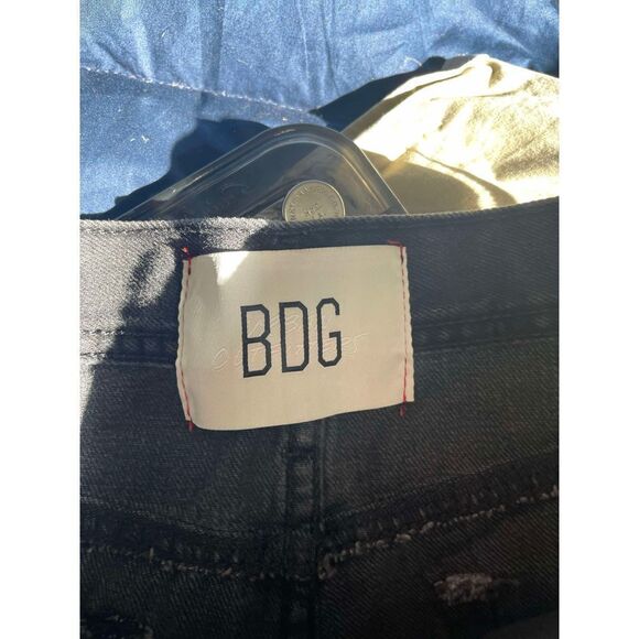 NWT urban outfitters BDG Dad slim tapered fit black denim jeans 29/30 - Picture 5 of 6